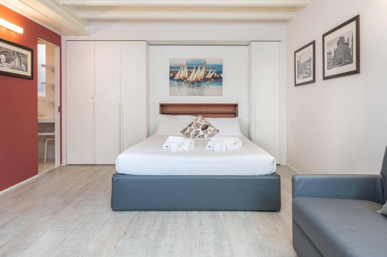 Vicolo Zini Apartments فيرونا المظهر الخارجي الصورة